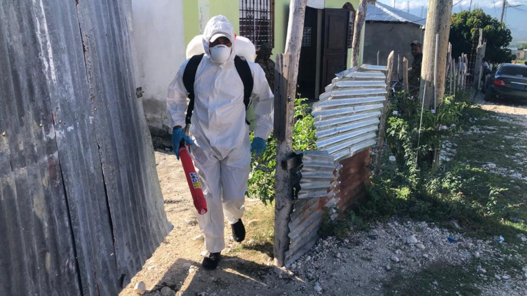 Miles de viviendas fueron peinadas por segunda Jornada Nacional contra el Dengue