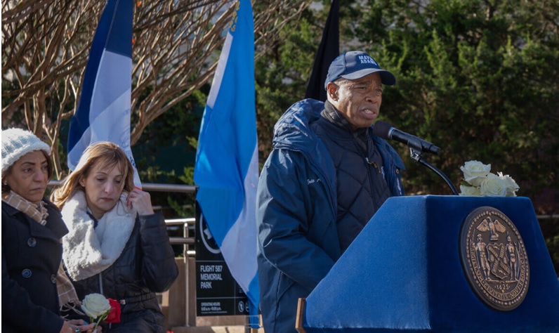 Alcalde Adams continúa valorando comunidad dominicana NYC