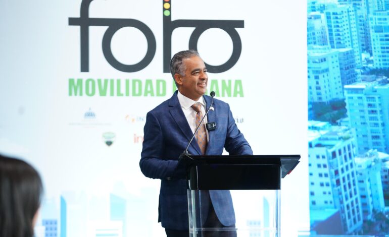 Santos Echavarría resalta medidas del Gobierno para mejorar el tránsito en el país*