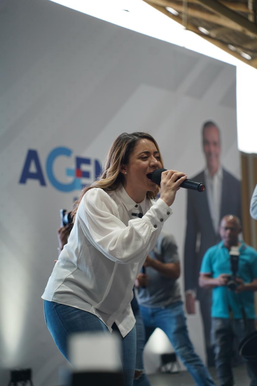 Gloria Reyes asegura  que el gobierno de Luis Abinader cambió el rostro de   Los Alcarrizos