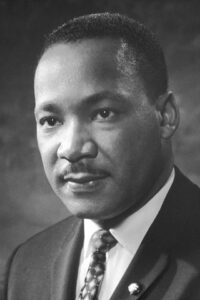 95 Natalicio de M. L. King Jr. Líder y Defensor de los derechos civiles luker 1 200x300