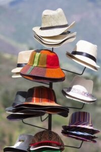 El Origen del sombrero y su evolución a través del tiempo sombrero 7 200x300