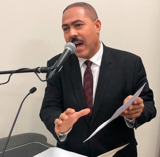 Llama no dejarse embaucar de quienes vienen de RD a venderle sueños a comunidad dominicana exterior