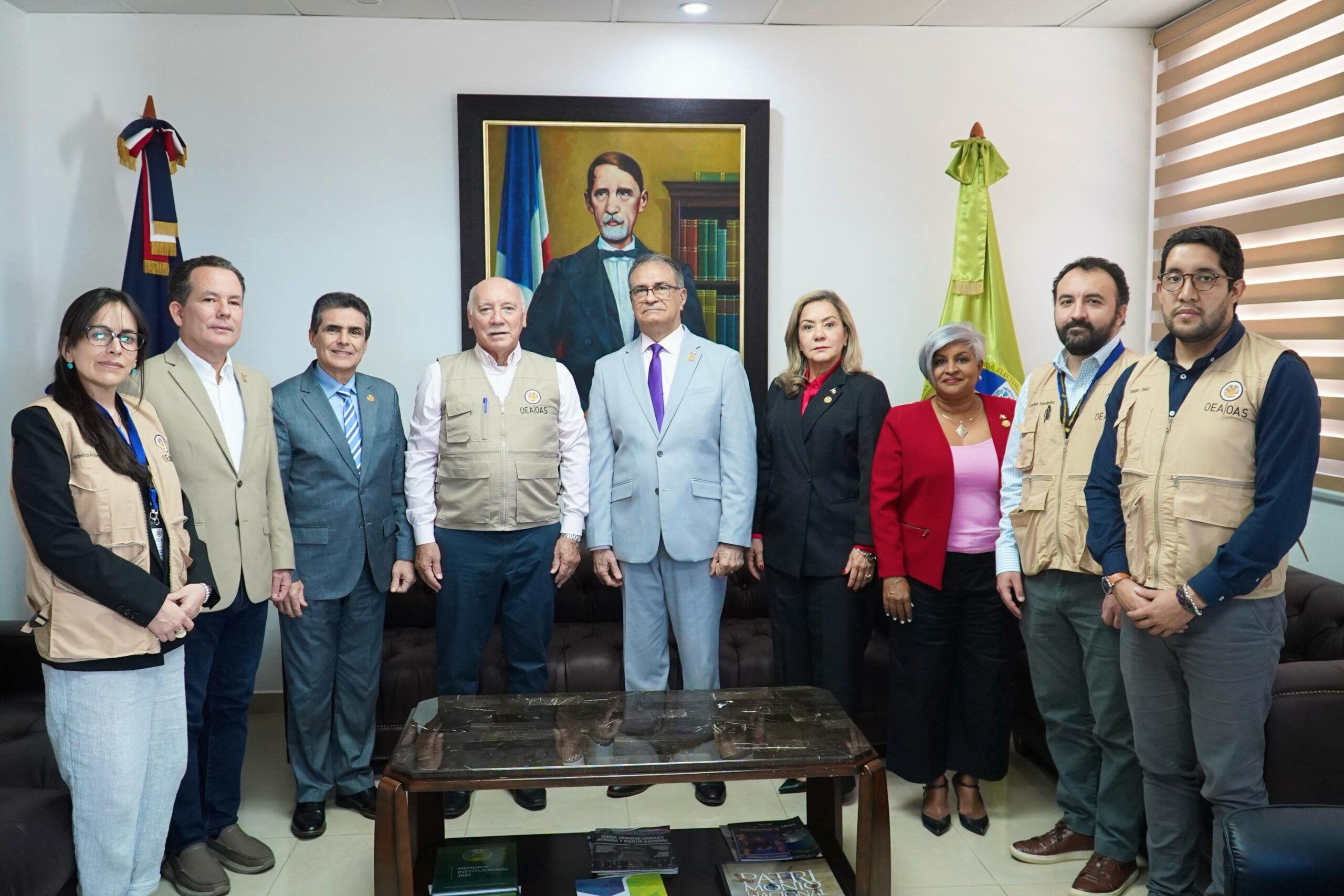 TSE  recibe Misiones de Observadores Electorales