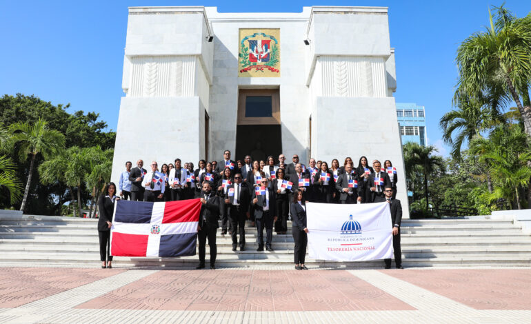Tesorería Nacional deposita ofrenda floral en el 180aniversario de la Independencia Dominicana  Portada IMG 2626