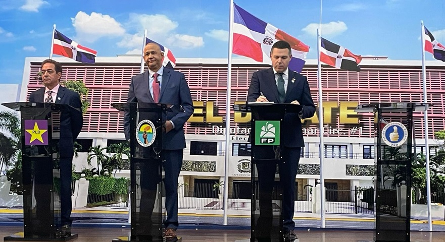 Candidatos diputados Circunscripcion 1-USA debaten y demuestran pobres programas