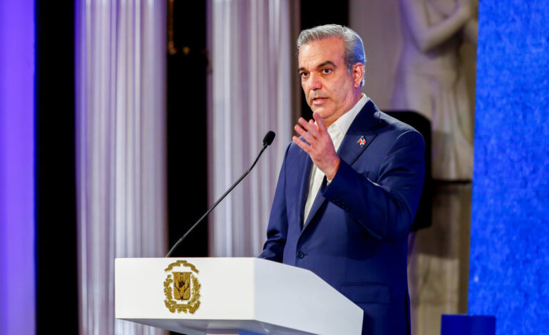 Conversatorio del Presidente Abinader con la Opinión Pública