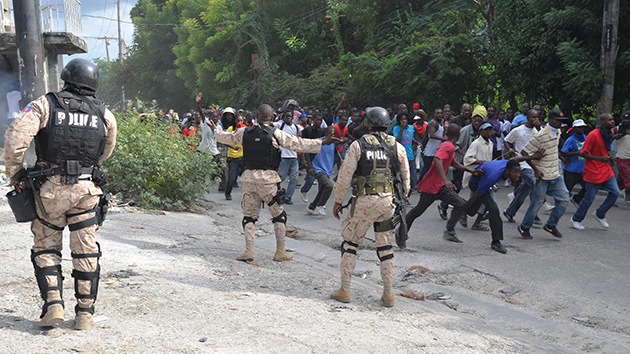 Violencia secuestra bajo sangre la Democracia en Haiti