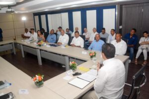 Fellito Suberví realiza reunión de trabajo con los alcaldes electos del Gran Santo Domingo* IMG 3479 300x200