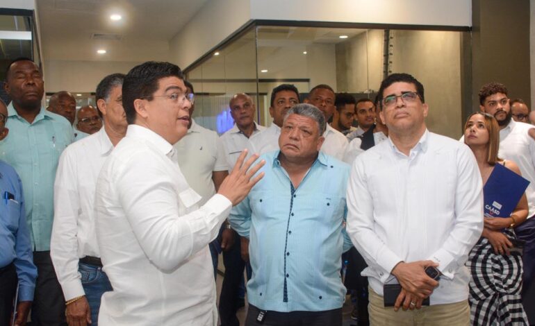 Fellito Suberví realiza reunión de trabajo con los alcaldes electos del Gran Santo Domingo*