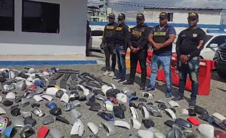 Policía Nacional recupera cientos de accesorios robados a vehículos en las vías del DN