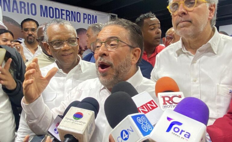 Encuentro de militancia del PRM manifestando apoyo a Guillermo Moreno