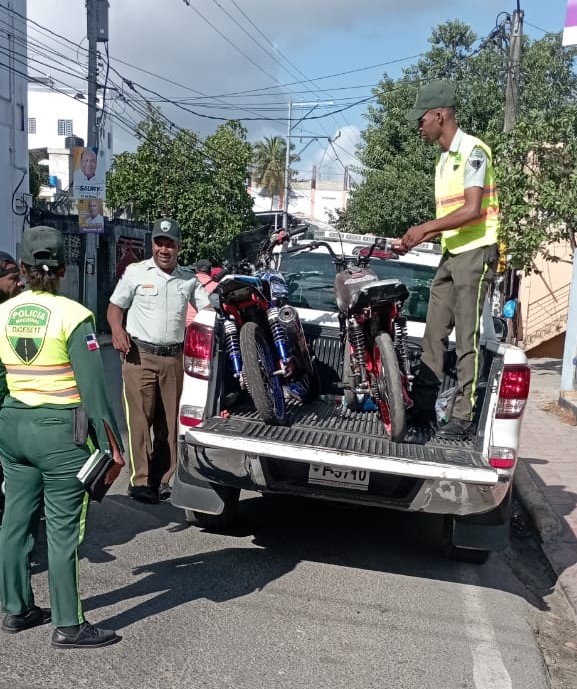 DIGESETT previene carreras clandestinas en un operativo conjunto con la Policía preventiva para salvar vidas