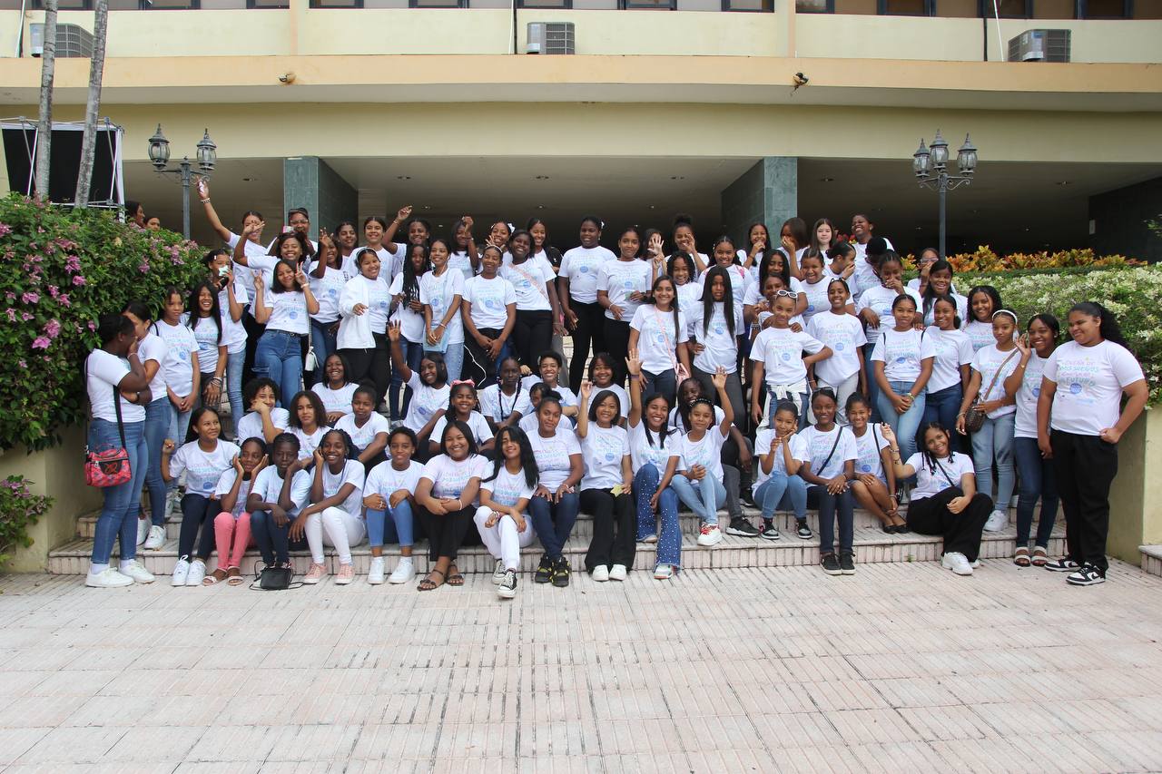 Club de Chicas” de Supérate, Unicef y Koica graduó 185 niñas y adolescentes de Santo Domingo Norte