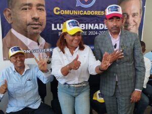Comunicadores 8.0 Luis Abinader presidente juramenta nuevos miembros en San Pedro de Macorís a29ef2fa 29db 4028 8322 fb9f4a591450 300x226
