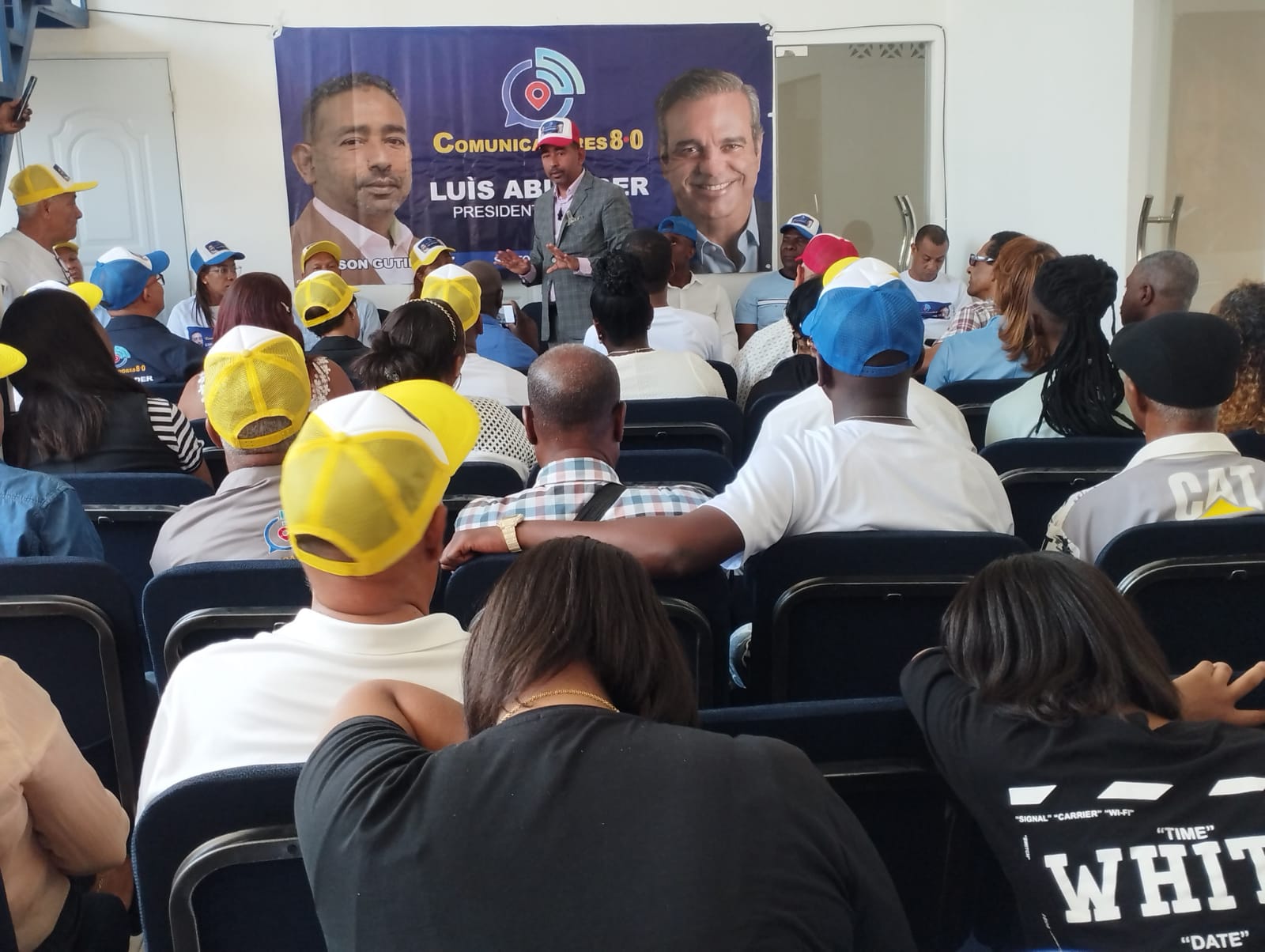 Comunicadores 8.0 Luis Abinader presidente juramenta nuevos miembros en San Pedro de Macorís