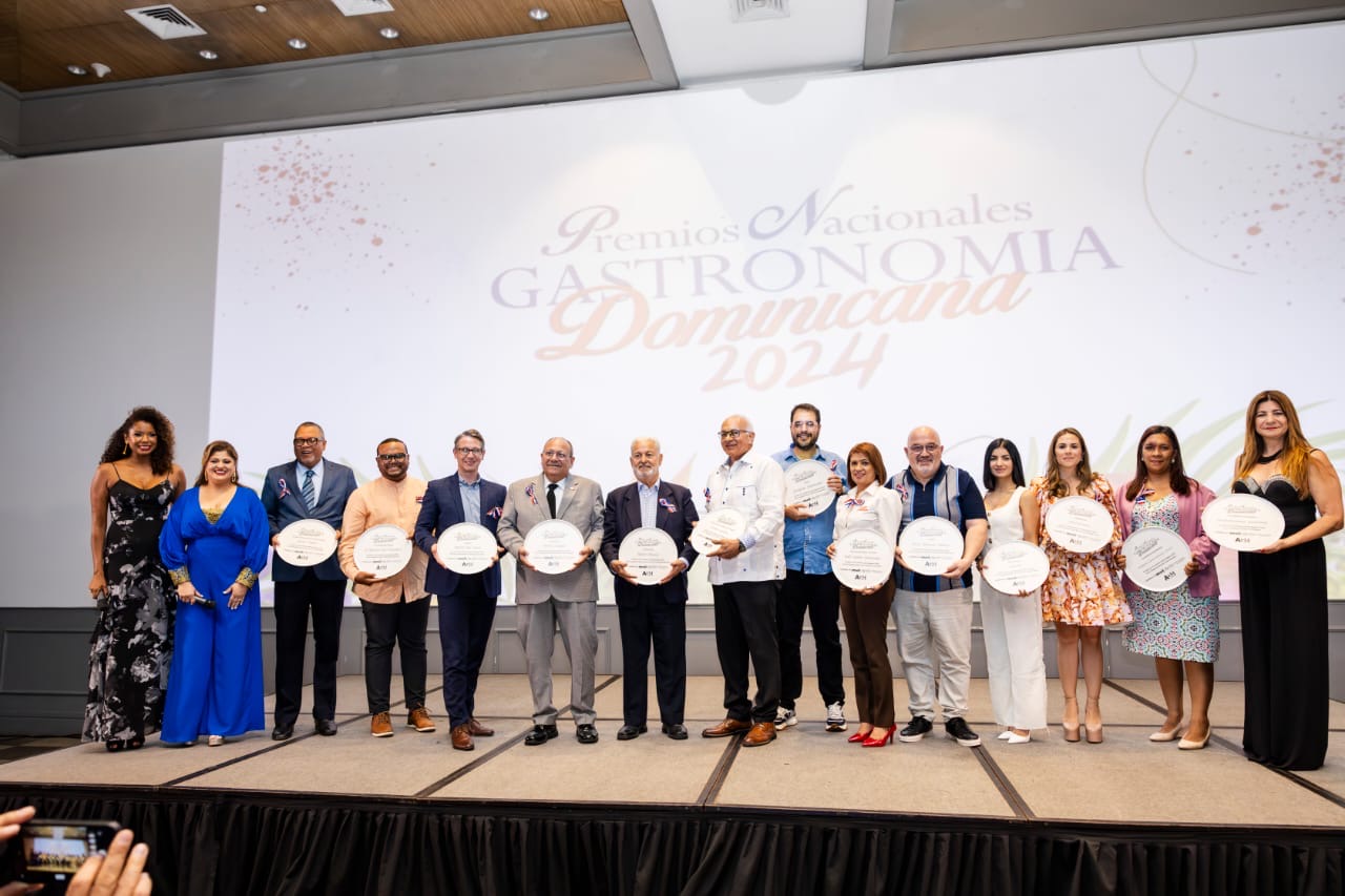 El ITSC gana en los Premios Nacionales de Gastronomía Dominicana 2024  Portada dc4ffb87 c334 4374 8b57 0aa0089fb616