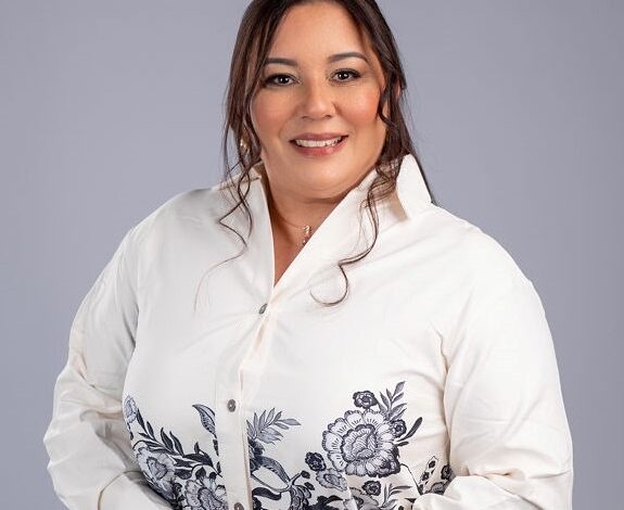 Ginecobstetra lanza “Mujer Integral”