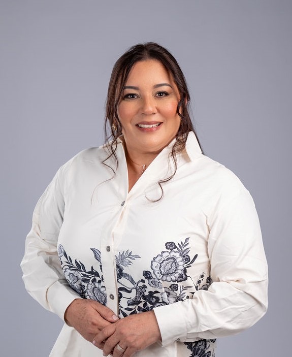 Ginecobstetra lanza “Mujer Integral”