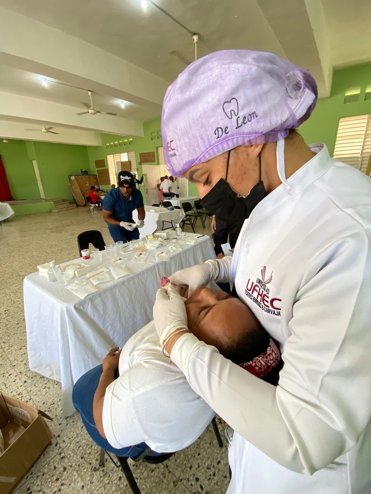 Pedro Jiménez realiza operativo odontológico en el sector La Puya de Arroyo Hondo