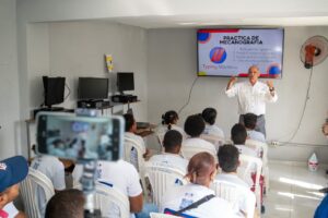 CTC honran a Peña Gómez y ofrecen jornada formación a jóvenes Gualey y La Ciénaga 6be6c2cc 4cd8 4862 9be4 95b2e7990957 300x200