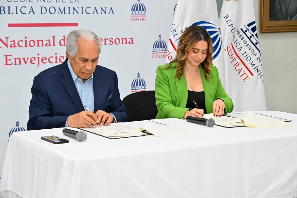 Convenio firmado entre Supérate y Conapegestionará construcción de hogares de día para adultos mayores