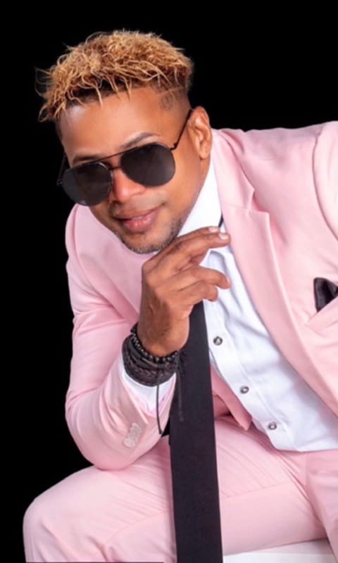 Salsero Robin Omar suena activamente en la radio con el tema «Por una Mentira» su más reciente corte musical