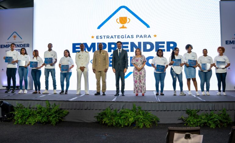 Director de Propeep resalta la incansable labor de las Escuelas Vocacionales de las FF. AA. y la PN