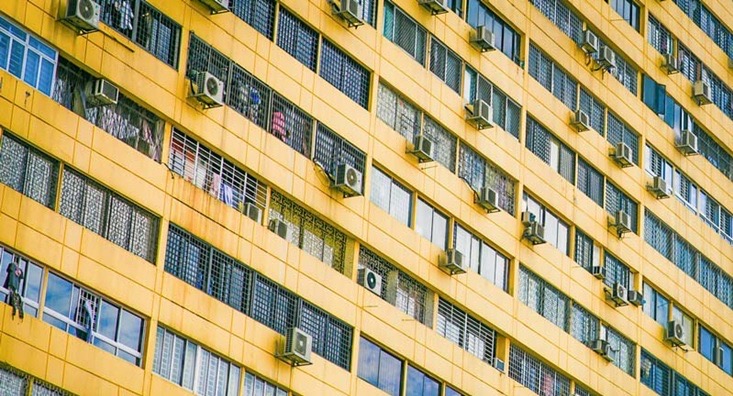 Dominicanos apoyan propietarios edificios NYC pongan aire acondicionado durante el verano