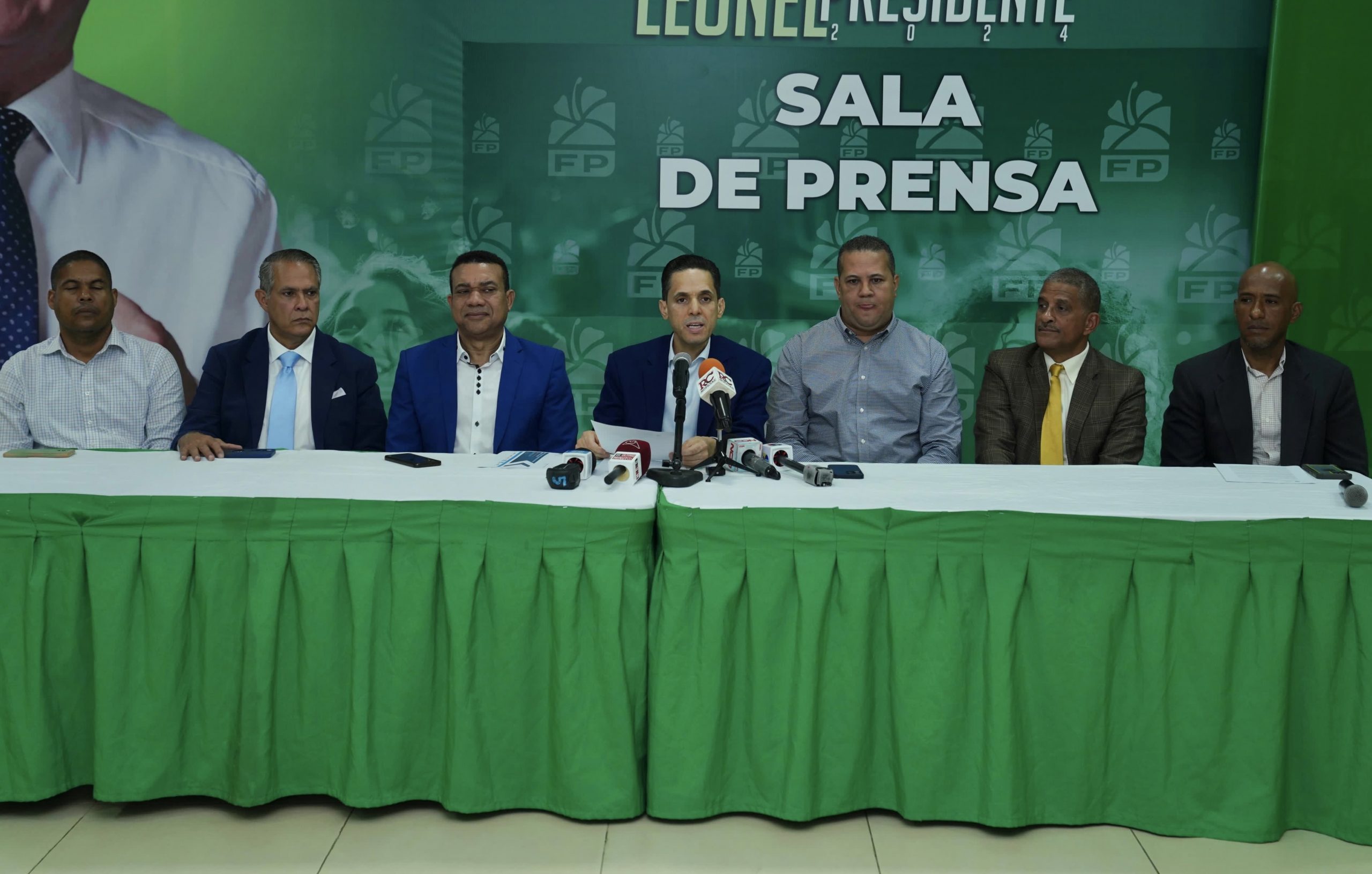 FP y PLD denuncian apagones y culpan al gobierno