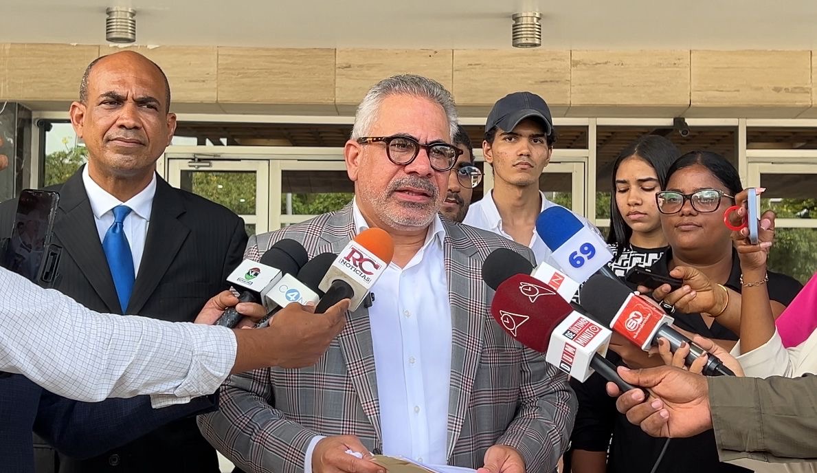 Solicitan intervernir Procuradora General de la República