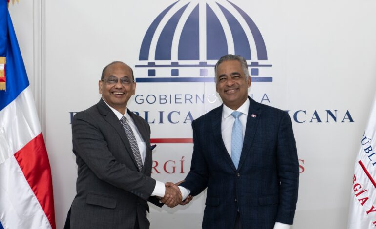 Santos Echavarría lidera reunión previa a la Sexta Asamblea de la Alianza Solar Internacional