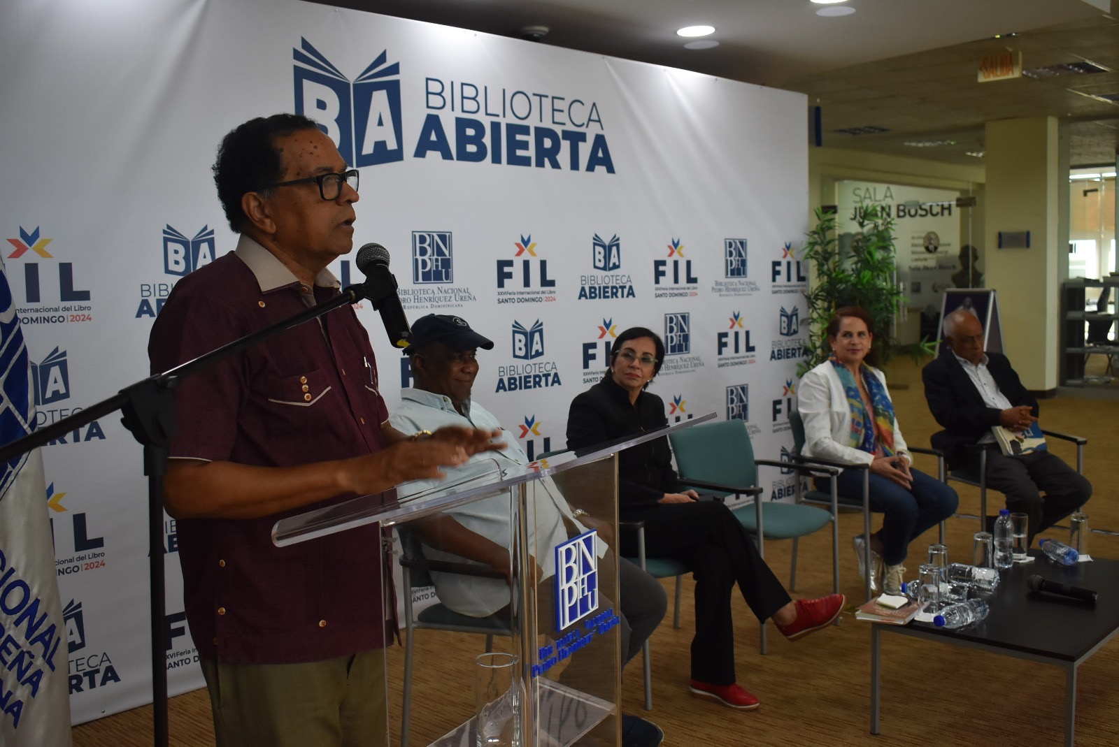 En acto de recordación:  Peralta Romero destaca dimensión intelectual