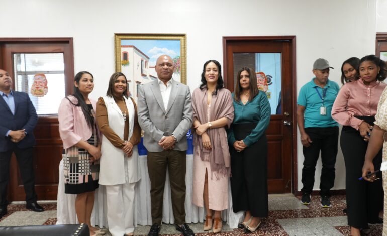 PGR reconoce a 300 empleados de la DGSPC