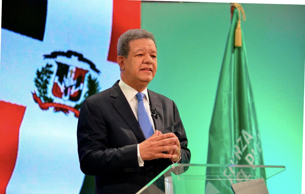 Leonel Fernández : Mañana estará en»La Voz del Pueblo»