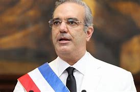 Presidente Abinader presenta iniciativas legislativas