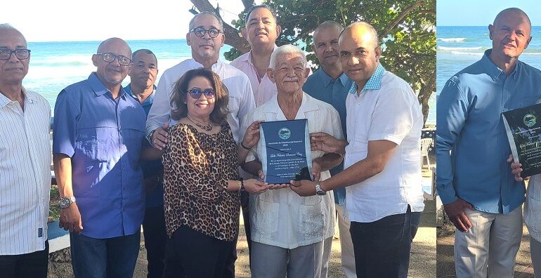 Rinden homenaje a ex director escuela primaria de Villa Riva