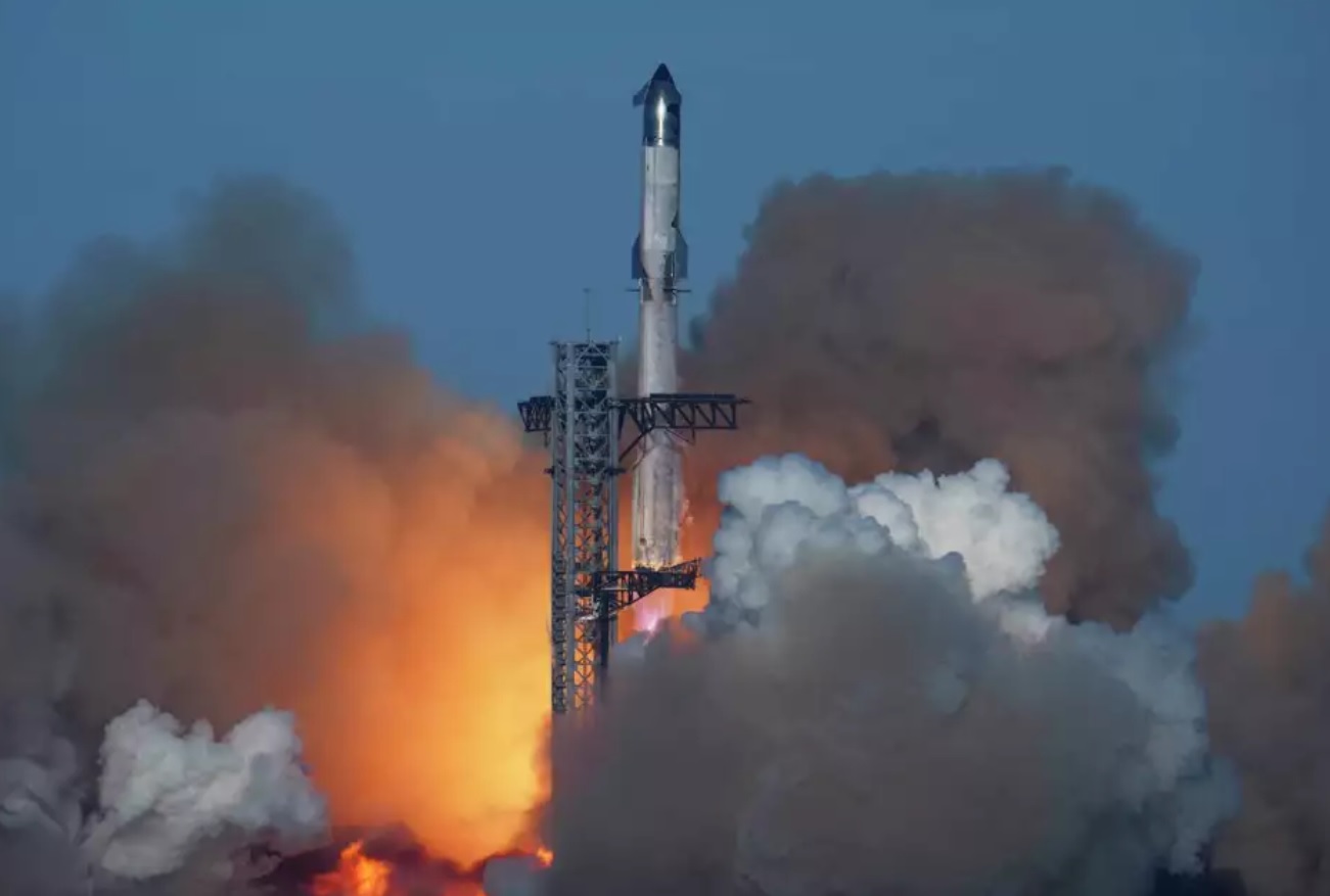 Nave Starship explota Marina de Dominicana