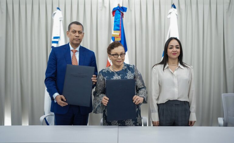 Ministerio Público e INDOTEL firman acuerdo