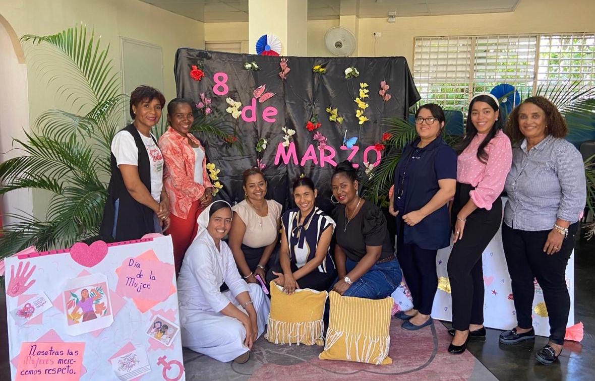 Área de Salud realiza charla por Día Internacional de la Mujer