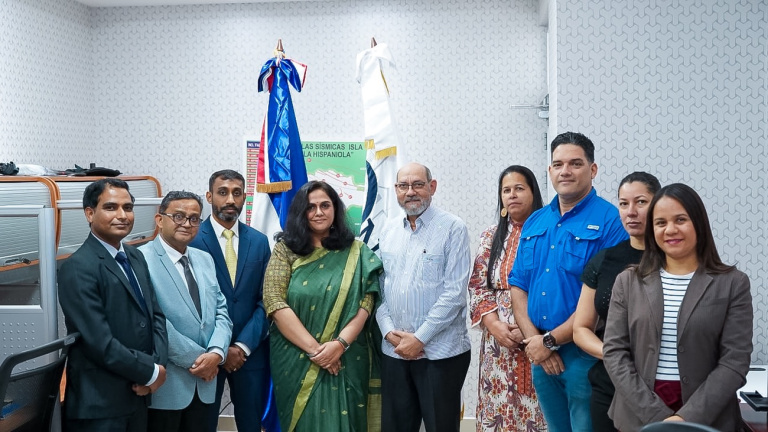 Comisión de la India y autoridades de Onesvie se reúnen
