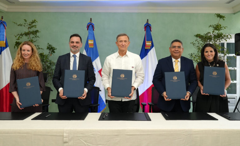 Gobierno dominicano firma Hoja de Ruta de Cooperación con la Agencia Francesa de Desarrollo (AFD)