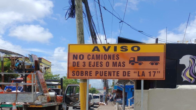 Prohíben la circulación de vehículos pesados por el “Puente de La 17”