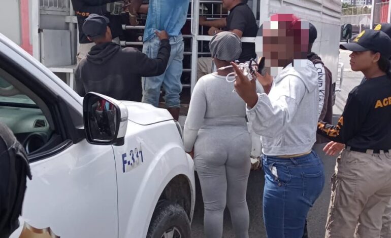 DGM interdicta 1,373 y deporta 943 nacionales haitianos ilegales