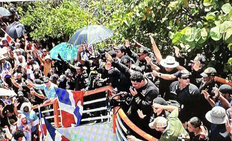 Marchan contra haitianos ilegales