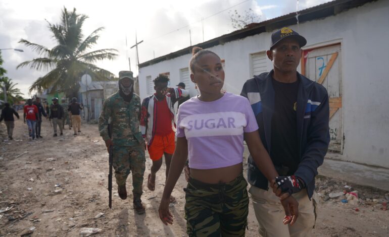 DGM detiene a 1339 nacionales haitianos ilegales y repatría otros 1,322 para controlar inmigración