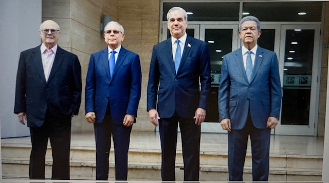 Presidente Abinader visitará al expresidente Danilo Medina para continuar el diálogo sobre la crisis haitiana