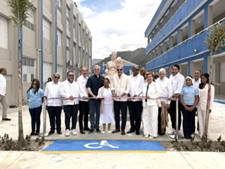 Presidente Abinader inaugura recinto UASD, Liceo Experimental y Escuela en Constanza en el marco del Plan Aulas 24/7