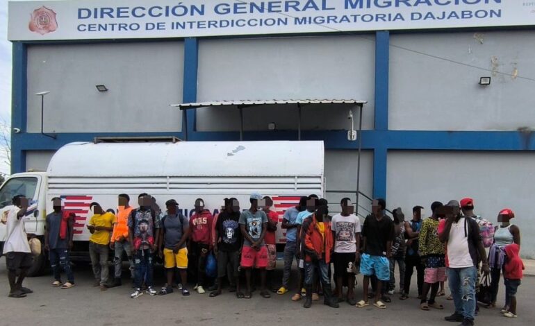 DGM detiene con fines deportación a 1,198 haitianos indocumentados