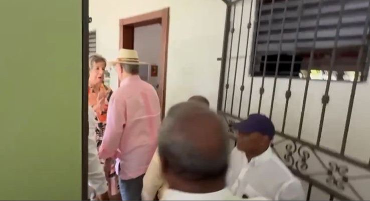 “ Bournigal Recibe a Hipólito Mejía: Amistad Sobre Partidos, Pero Llama a la Paciencia y al Respeto de Roles”